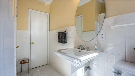 2014 Newman Street Orlando FL 32803
