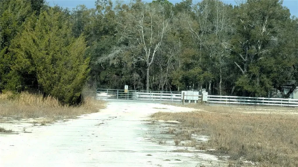 13550 NW Old Fannin Road Chiefland FL 32626