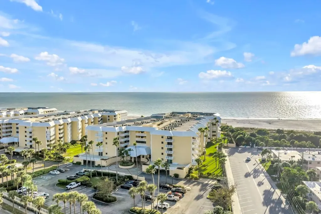6600 Sunset Way St Pete Beach FL 33706