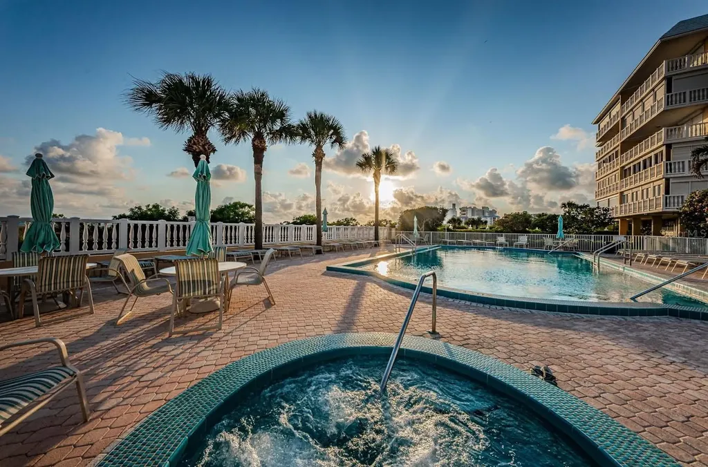6600 Sunset Way St Pete Beach FL 33706