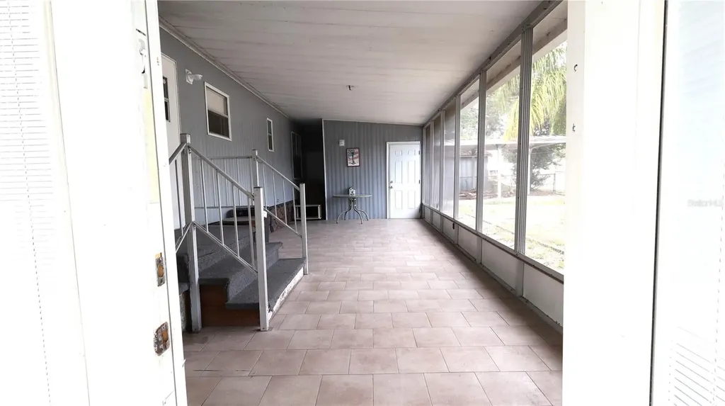 1158 Cr 439 Lake Panasoffkee FL 33538