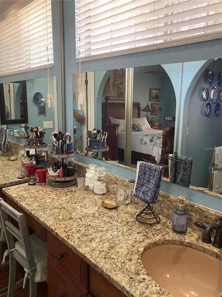 8101 Roxboro Hudson FL 34667