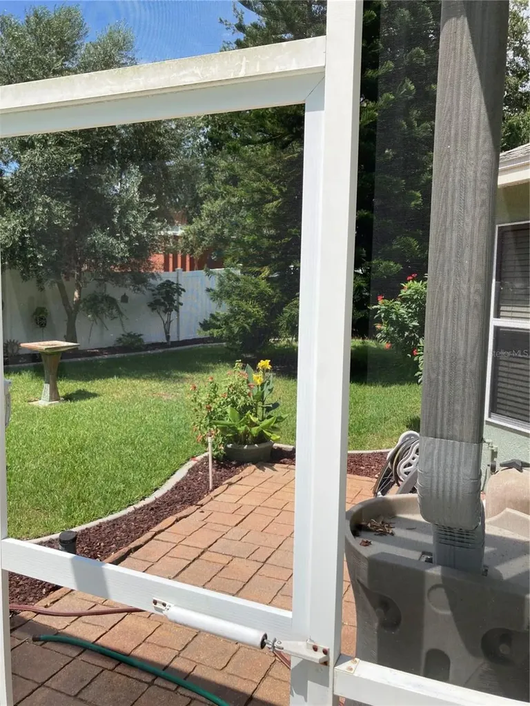 8101 Roxboro Hudson FL 34667