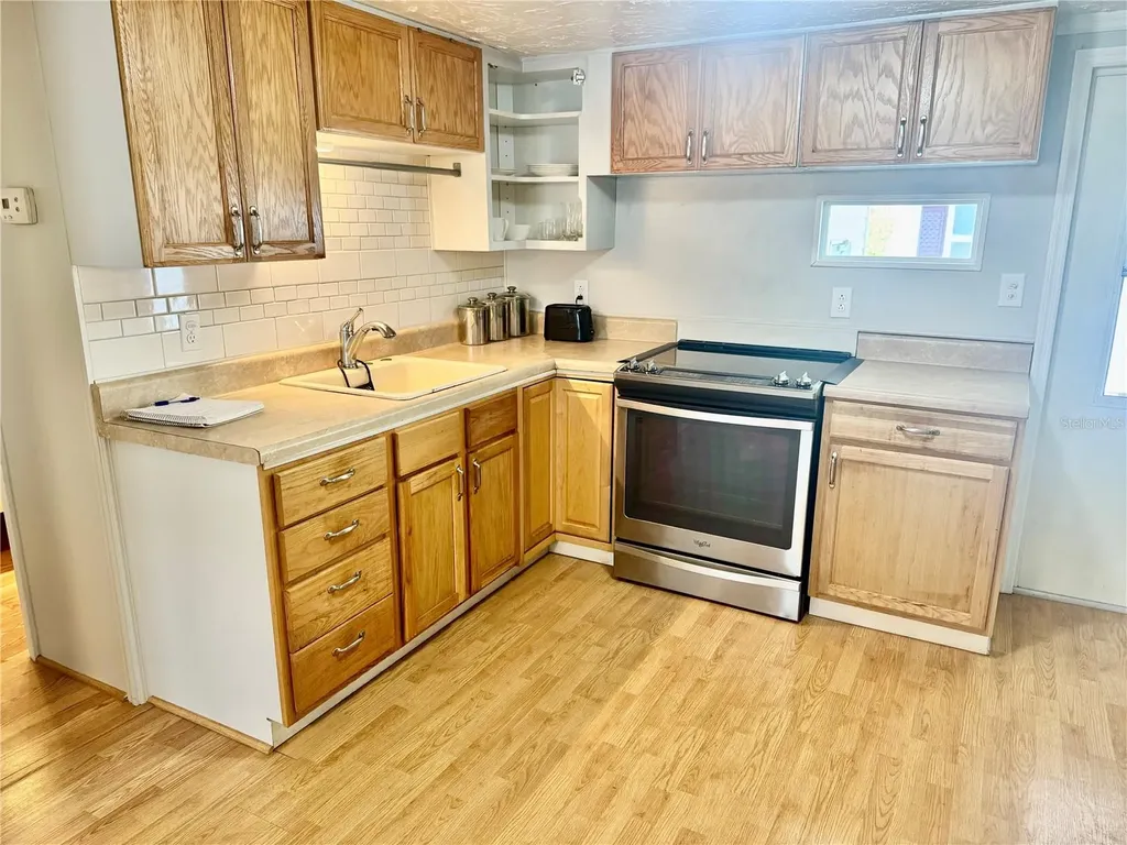 7901 N 40th Avenue N St Petersburg FL 33709