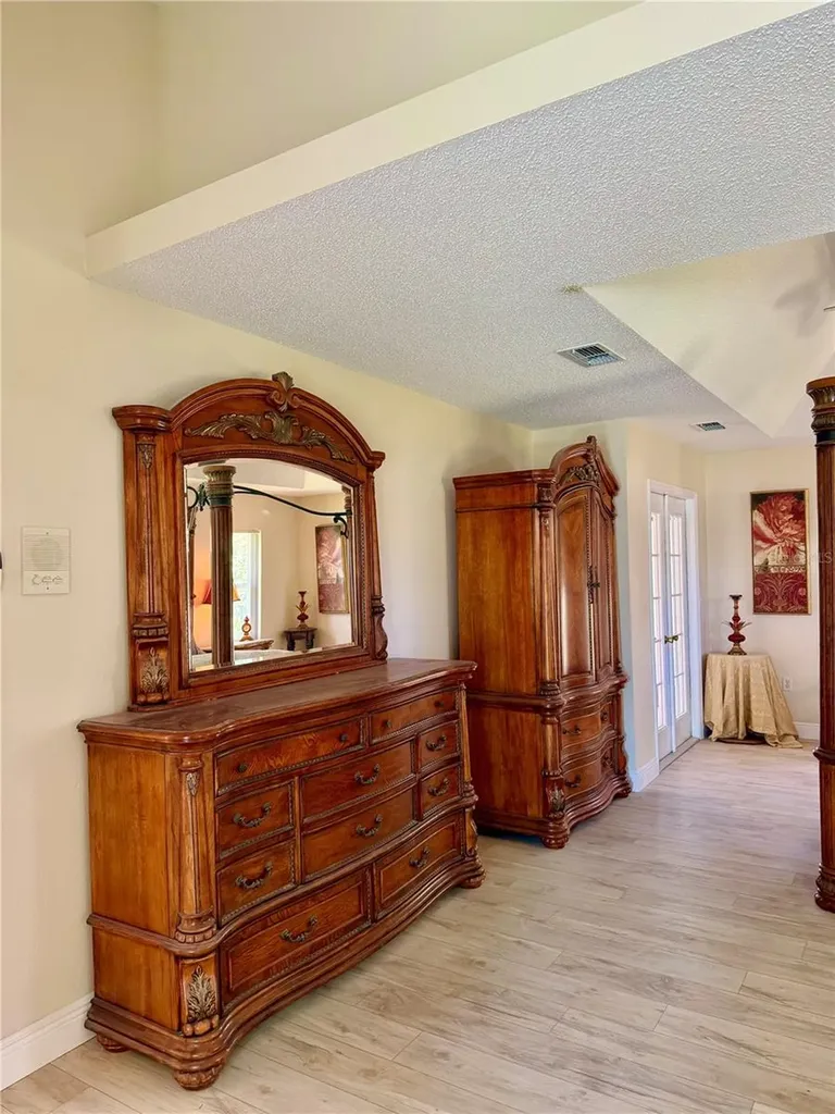 9448 Tooke Shore Drive Weeki Wachee FL 34613
