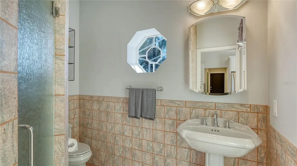 2098 Palm View Road Sarasota FL 34240