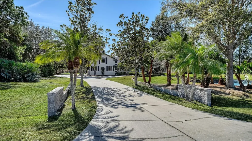 2098 Palm View Road Sarasota FL 34240