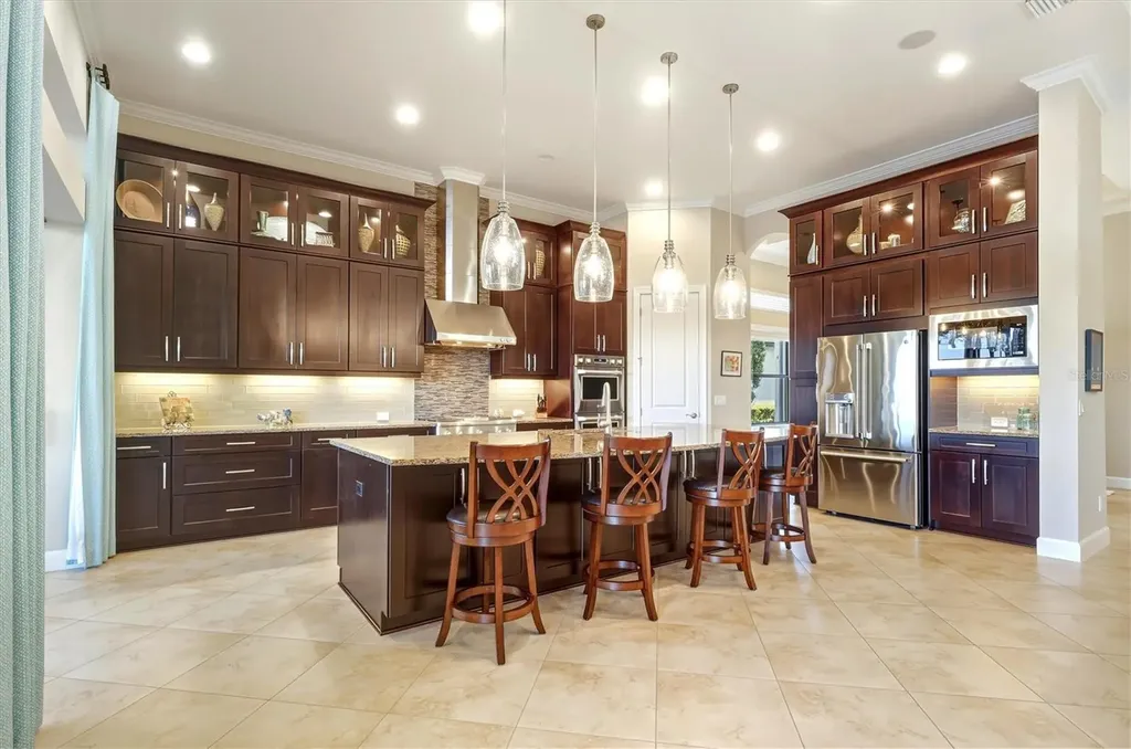 4711 Benito Court Bradenton FL 34211