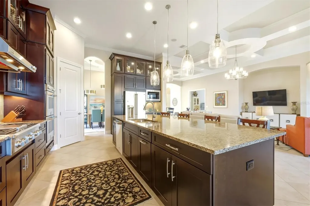 4711 Benito Court Bradenton FL 34211