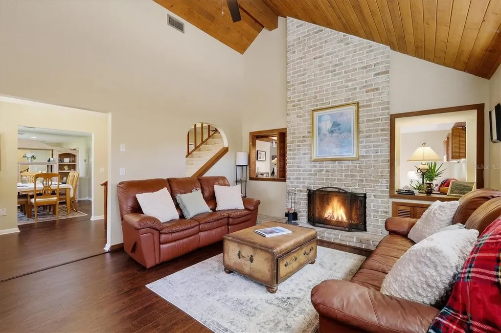 2020 E Dolphin Drive Englewood FL 34223