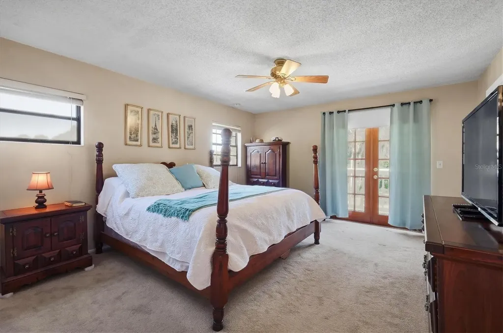 2020 E Dolphin Drive Englewood FL 34223