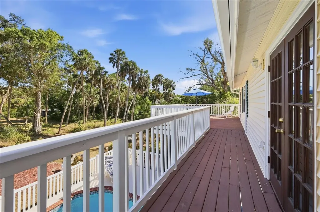 2020 E Dolphin Drive Englewood FL 34223