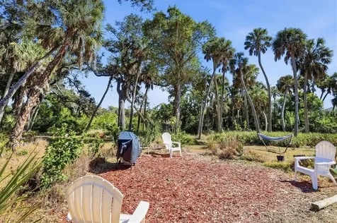 2020 E Dolphin Drive Englewood FL 34223