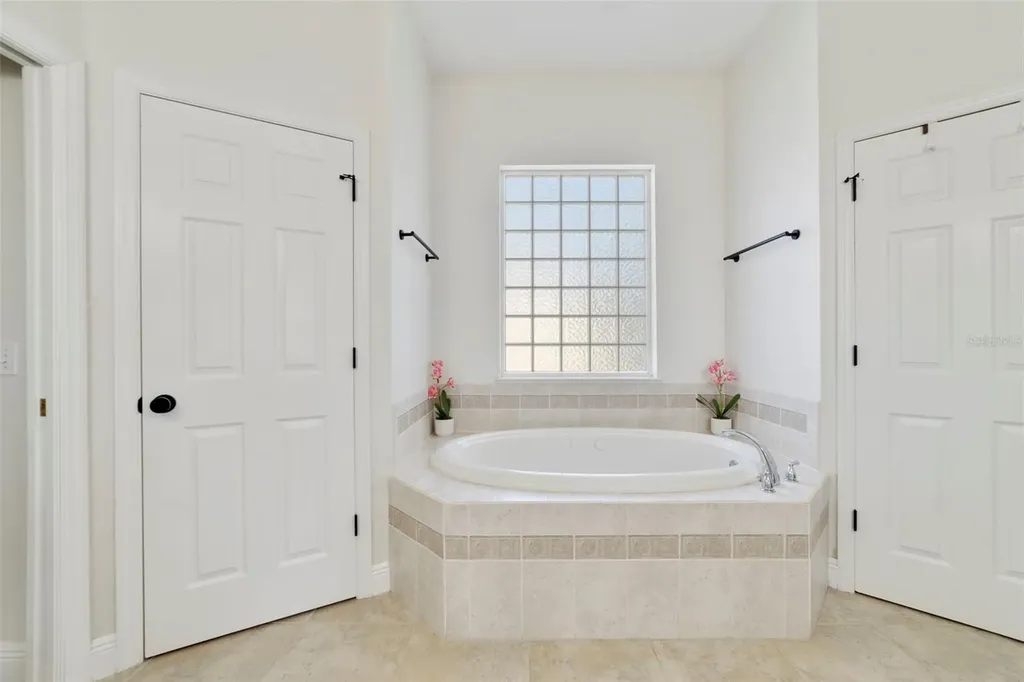 1401 Hidden Oaks Bend St Cloud FL 34771