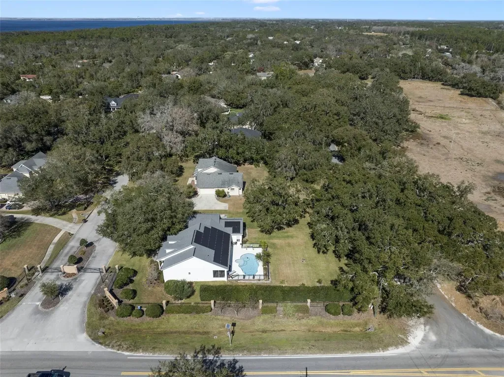 1401 Hidden Oaks Bend St Cloud FL 34771