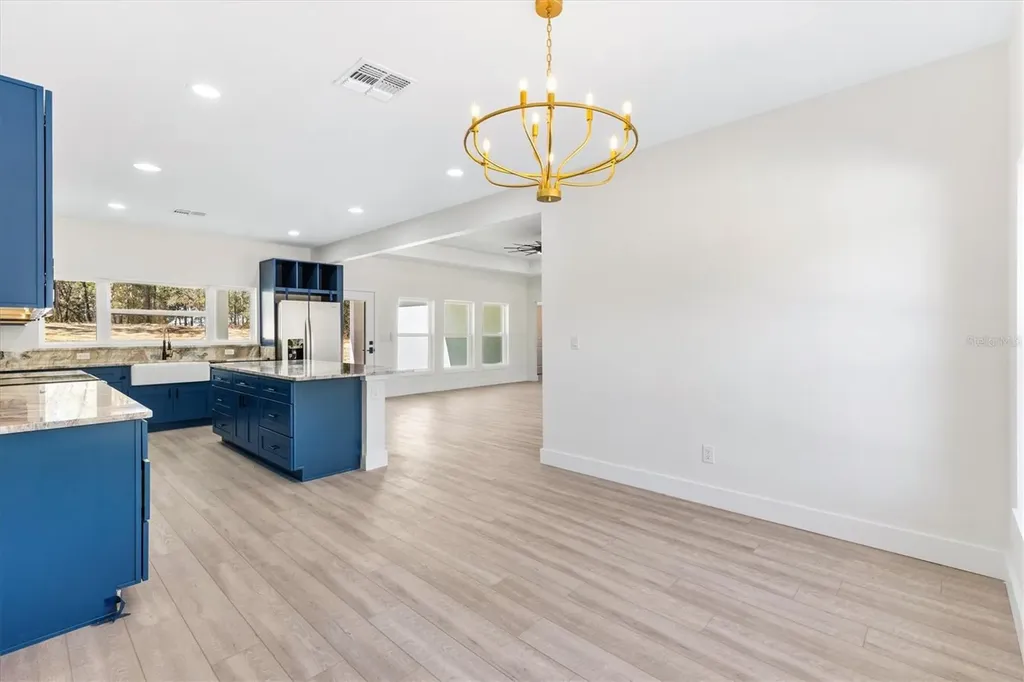 8506 County Road 243 Wildwood FL 34785