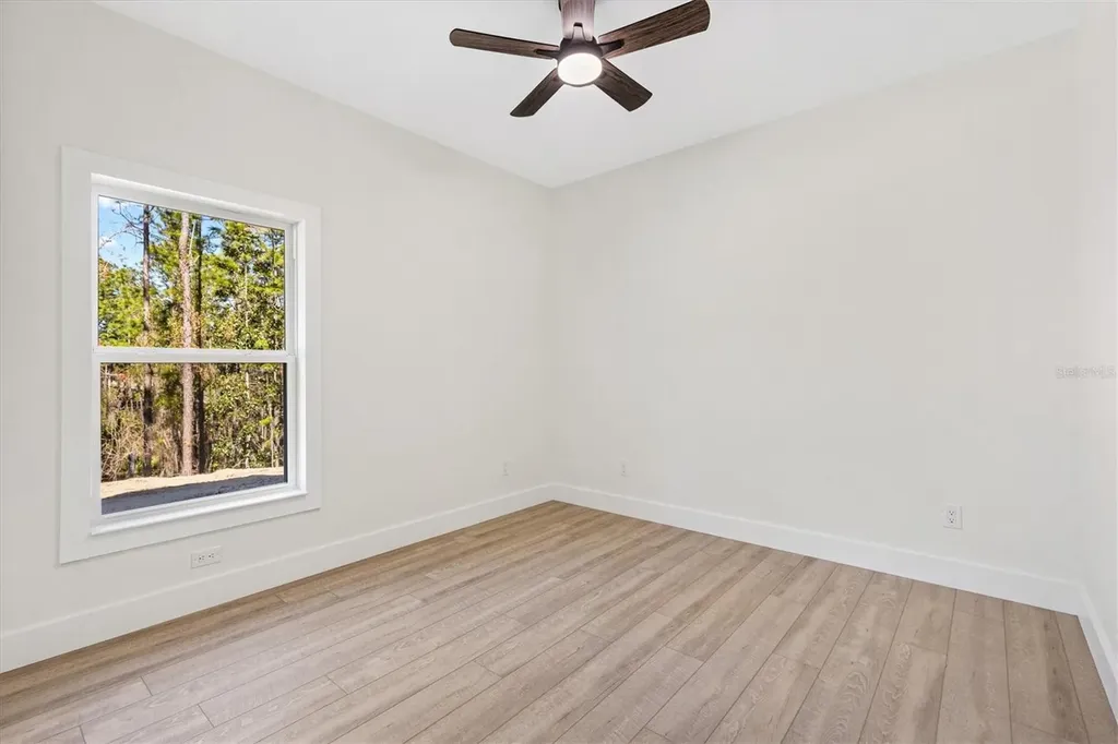 8506 County Road 243 Wildwood FL 34785