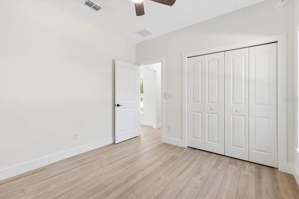 8506 County Road 243 Wildwood FL 34785