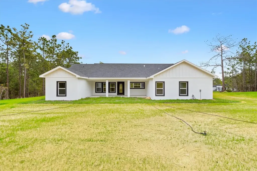 8506 County Road 243 Wildwood FL 34785