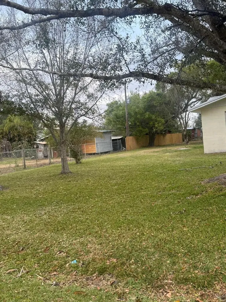 1327 SE Vermont Avenue Arcadia FL 34266