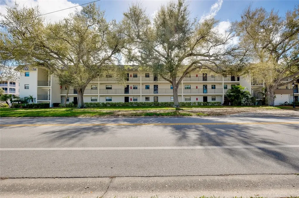 104 Capri Isles Boulevard Venice FL 34292