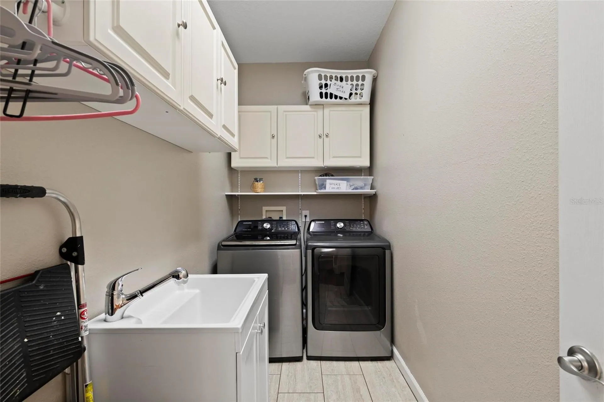 1997 Lexington Place Tarpon Springs FL 34688