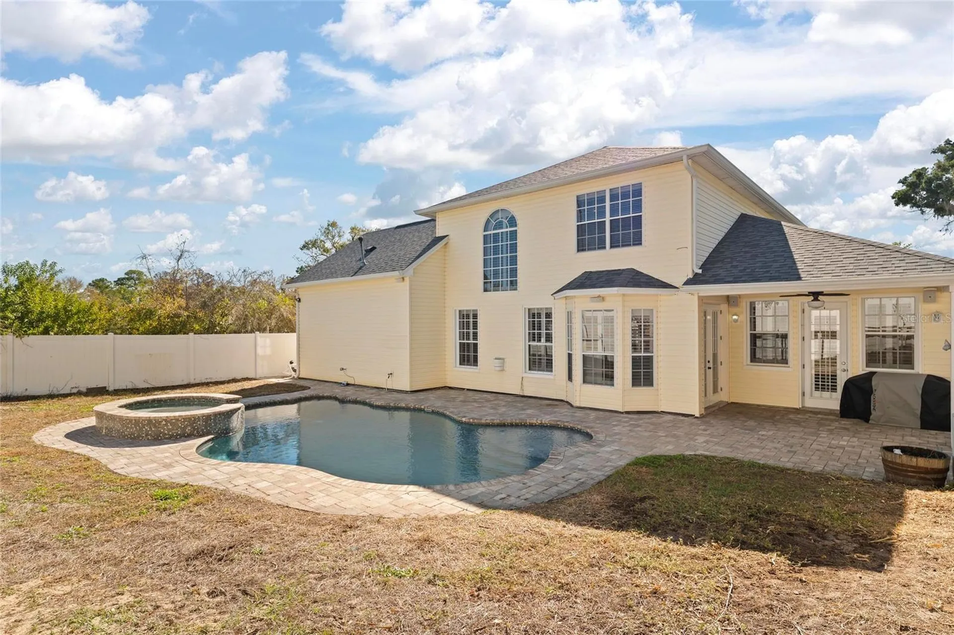 1997 Lexington Place Tarpon Springs FL 34688