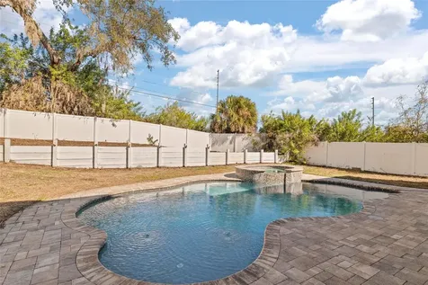 1997 Lexington Place Tarpon Springs FL 34688