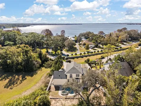 1997 Lexington Place Tarpon Springs FL 34688