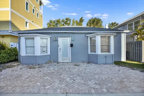 39 181st Avenue W Redington Shores FL 33708