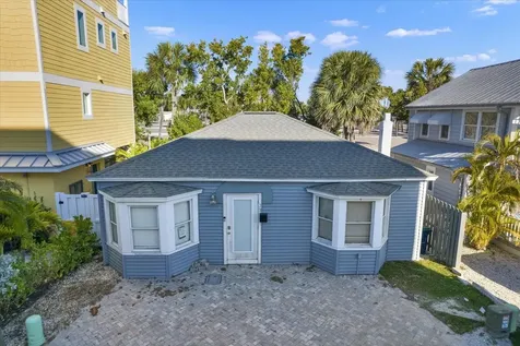 39 181st Avenue W Redington Shores FL 33708