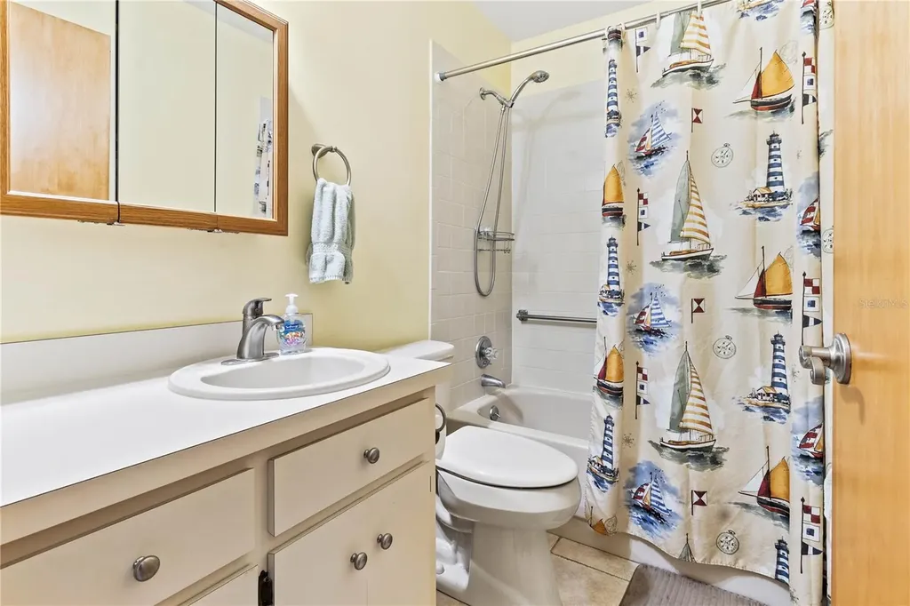 4861 Colonnades Circle E Lakeland FL 33811