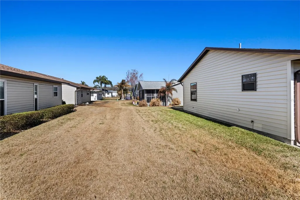 4861 Colonnades Circle E Lakeland FL 33811