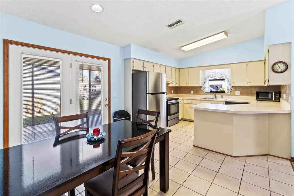 4861 Colonnades Circle E Lakeland FL 33811