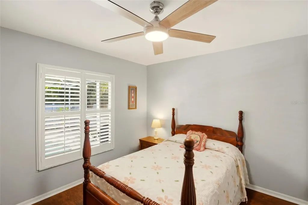 515 NE 5th Place Cape Coral FL 33909