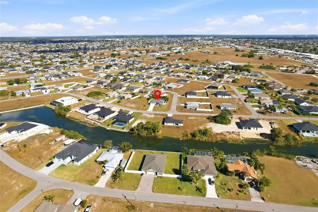 515 NE 5th Place Cape Coral FL 33909