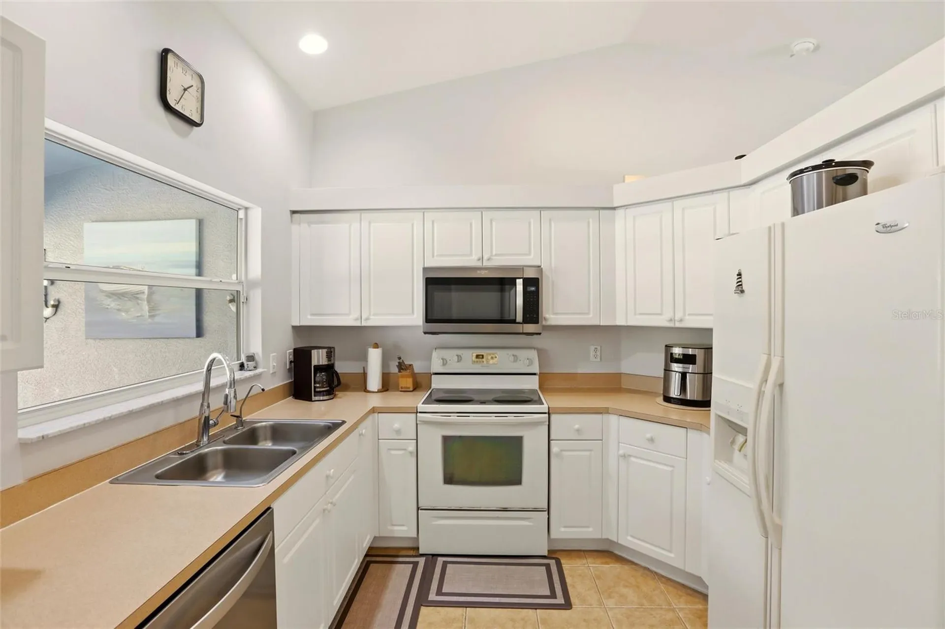 515 NE 5th Place Cape Coral FL 33909