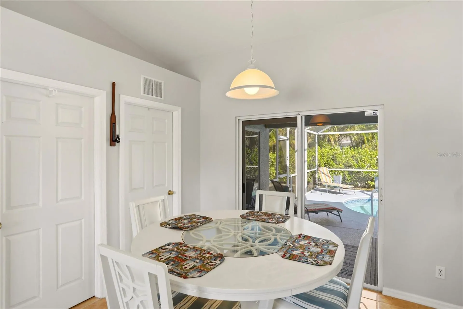 515 NE 5th Place Cape Coral FL 33909