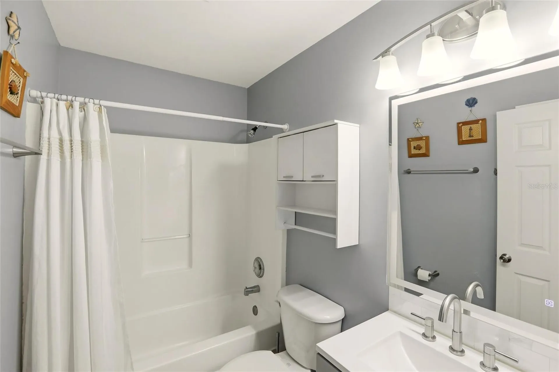 515 NE 5th Place Cape Coral FL 33909