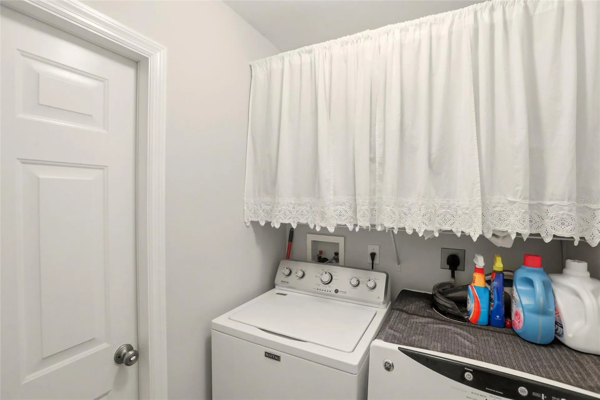 515 NE 5th Place Cape Coral FL 33909