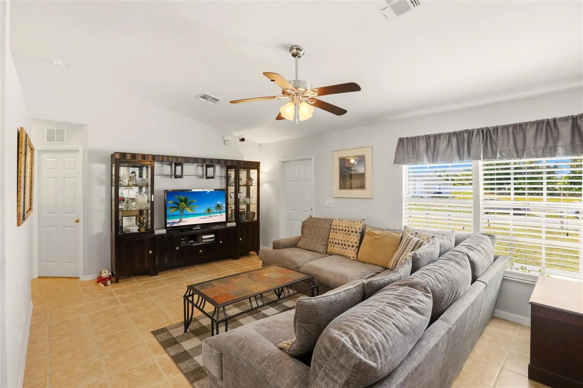 515 NE 5th Place Cape Coral FL 33909