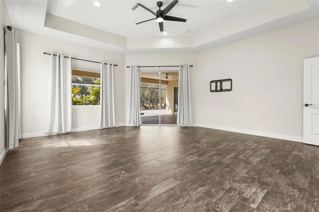5750 Rock Dove Drive Sarasota FL 34241