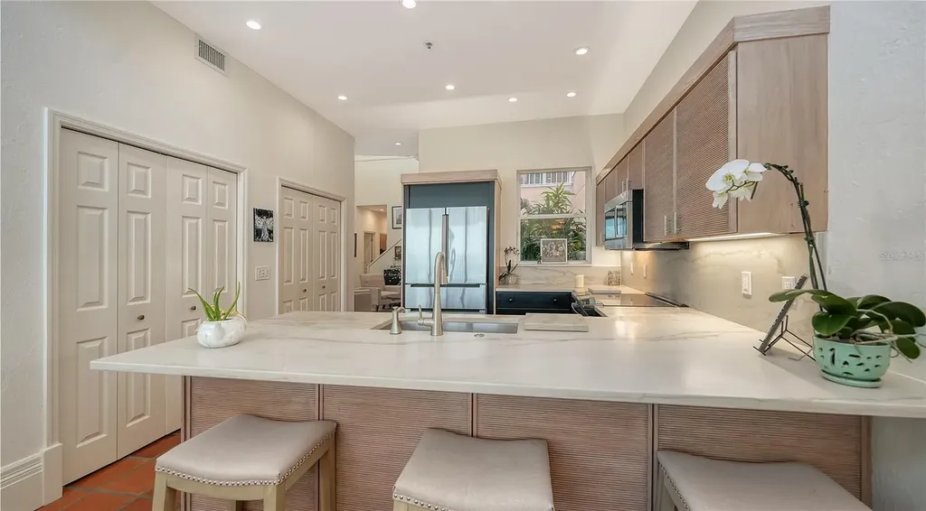 3530 Mistletoe Lane Longboat Key FL 34228