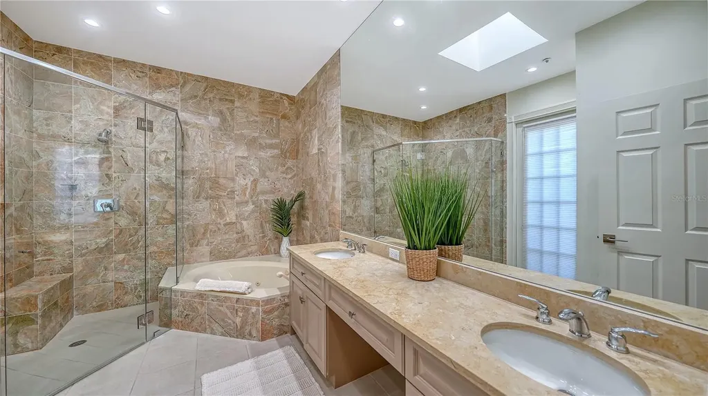 3530 Mistletoe Lane Longboat Key FL 34228
