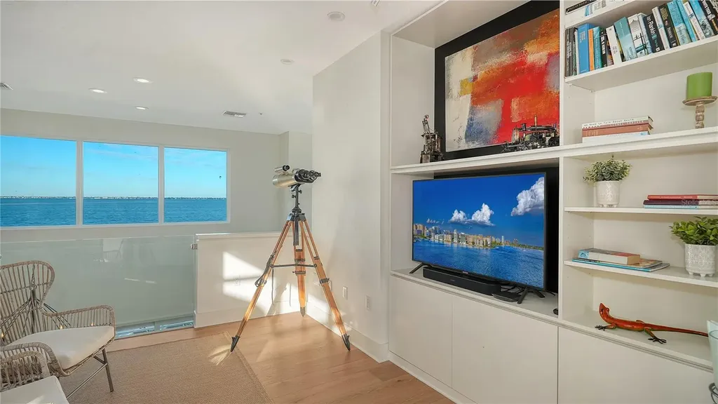 3530 Mistletoe Lane Longboat Key FL 34228