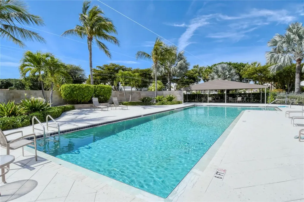 3530 Mistletoe Lane Longboat Key FL 34228
