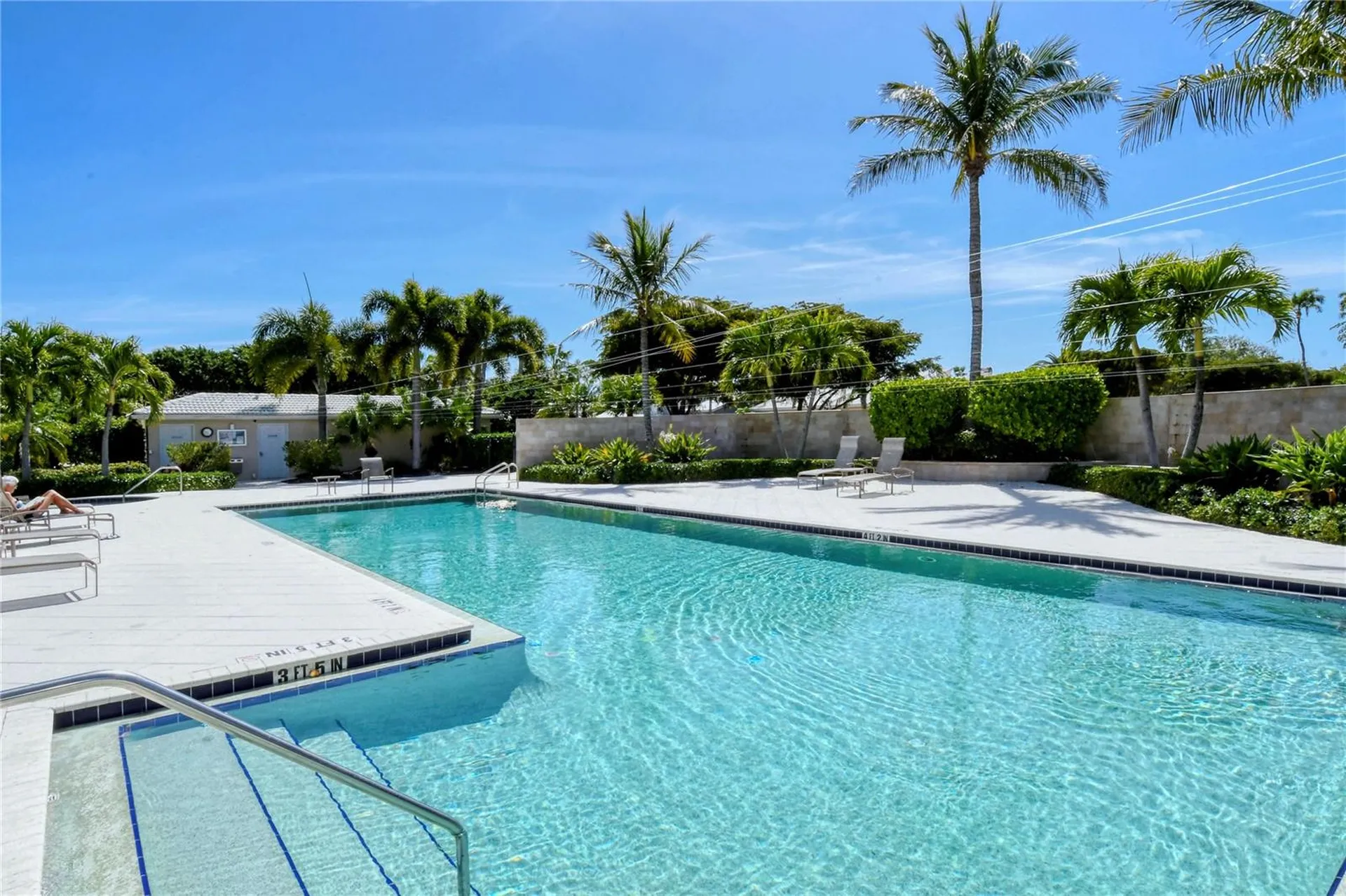 3530 Mistletoe Lane Longboat Key FL 34228