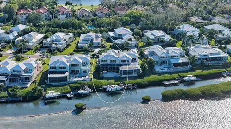 3530 Mistletoe Lane Longboat Key FL 34228