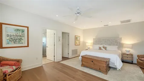 3530 Mistletoe Lane Longboat Key FL 34228