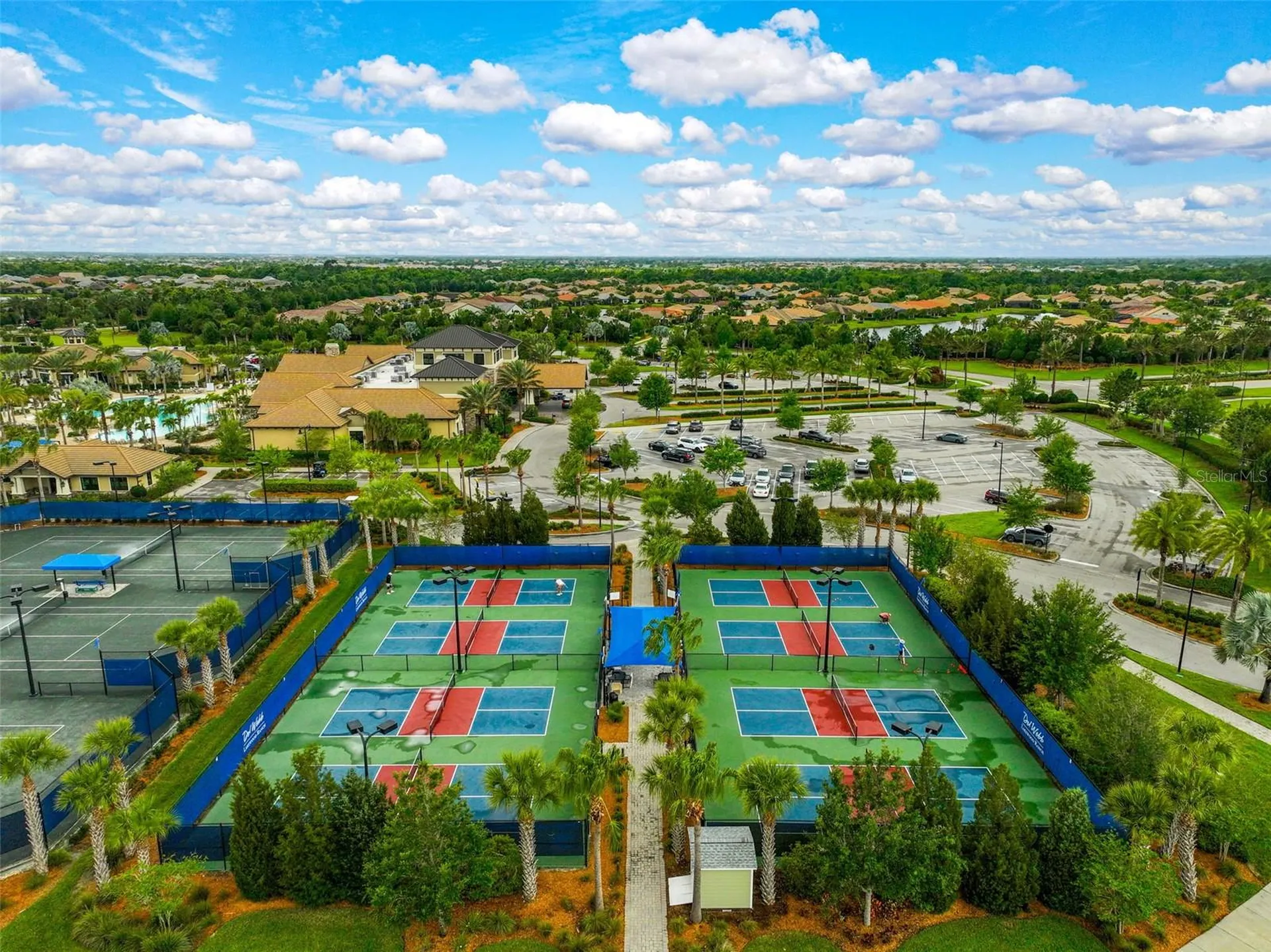 7710 Summerland Cove Bradenton FL 34202